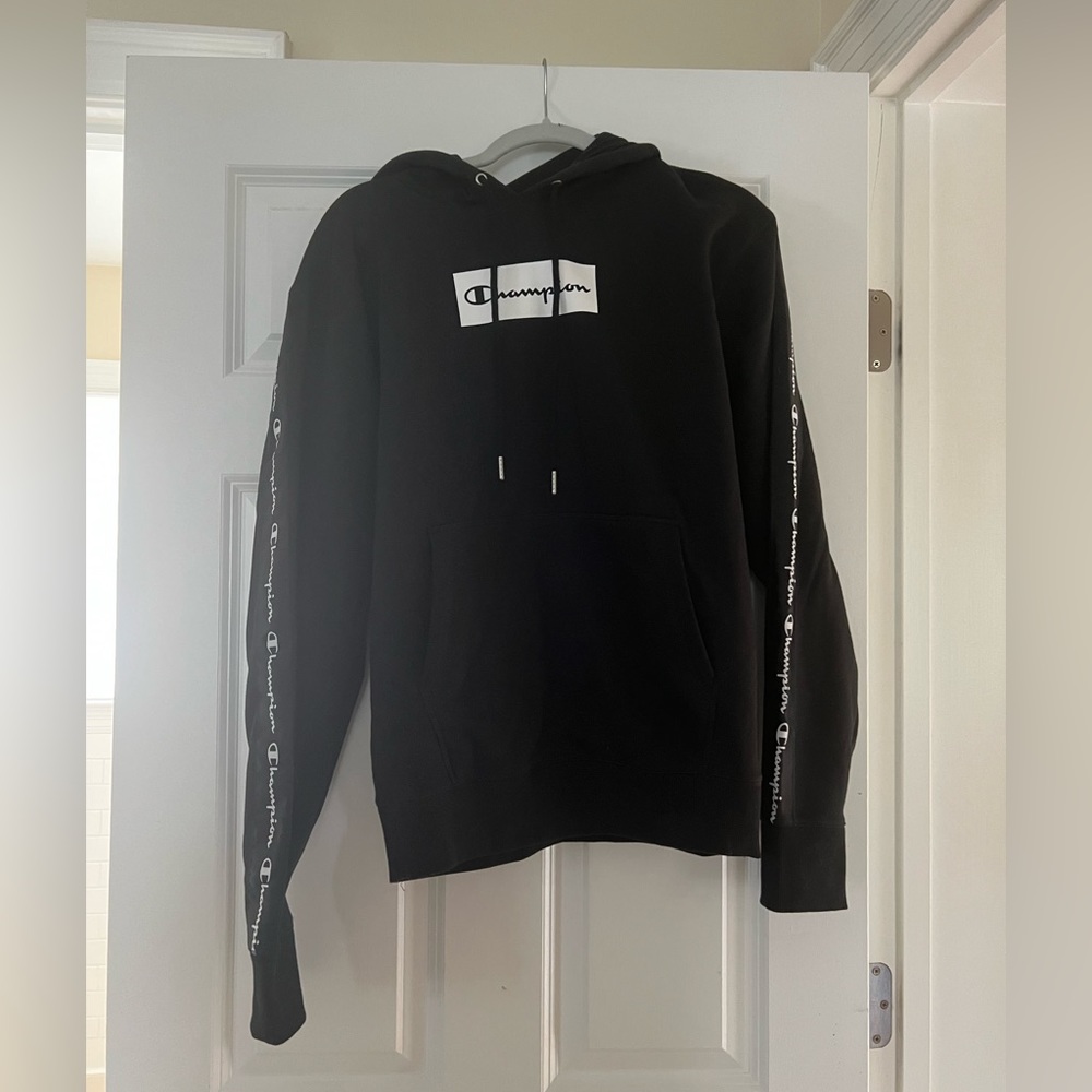 NWT BLACK CHAMPION HOODIE
